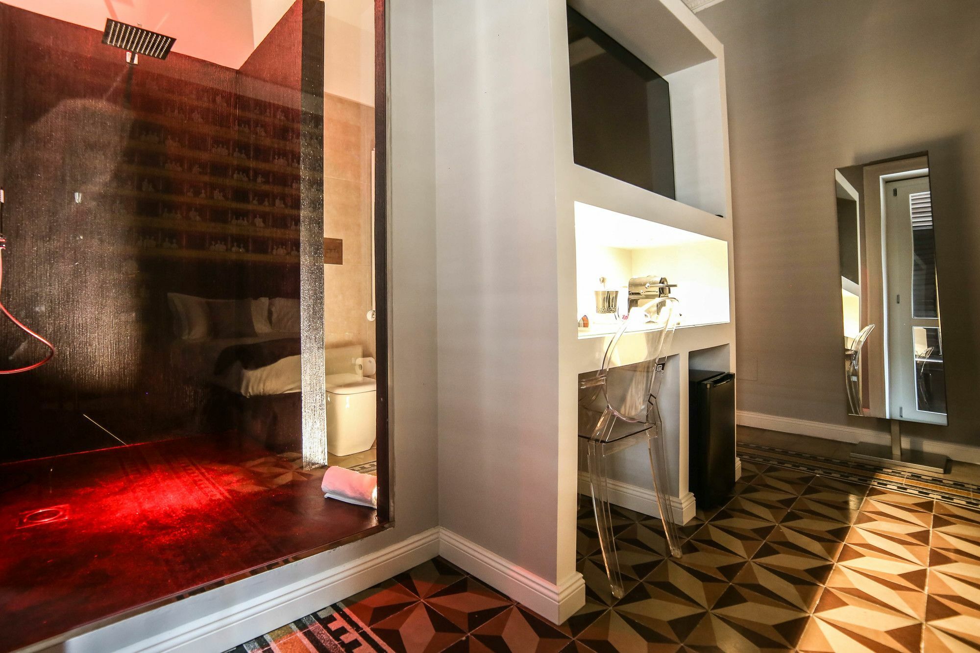 Family Affair Luxury Rooms&suites Bed & Breakfast 2*